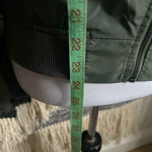 Hipchik Couture Apres Ski ski bomber jacket olive green NWT - Picture 5 of 8
